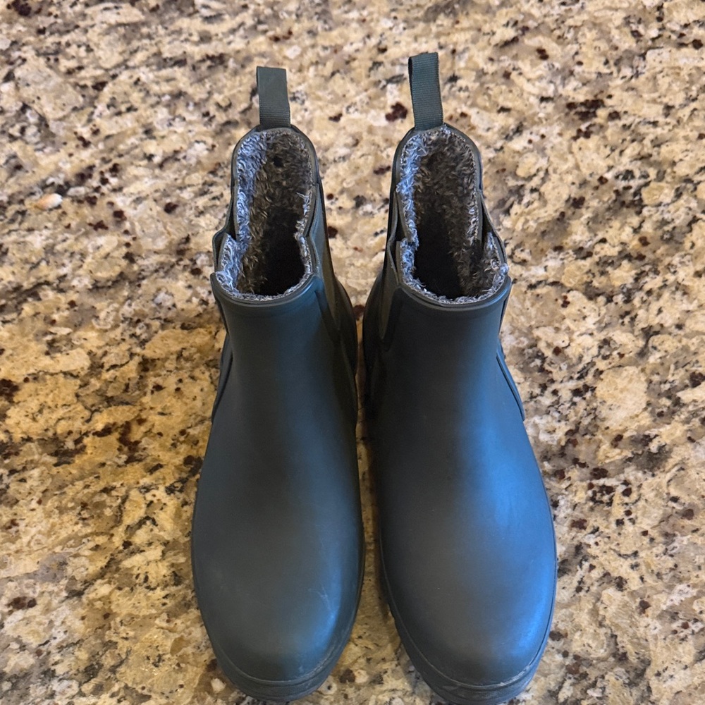 Bogs Women's Forest Green Winter Boots - Picture 5 of 5